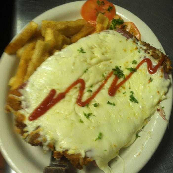 Milanesa Napolitana.